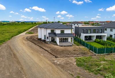 Duplex cu 5 camere cu Canalizare în Dumbrăvița - 5