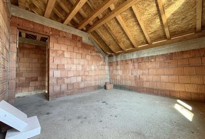 Duplex cu 3 camere cu Canalizare în Chinteni - 5