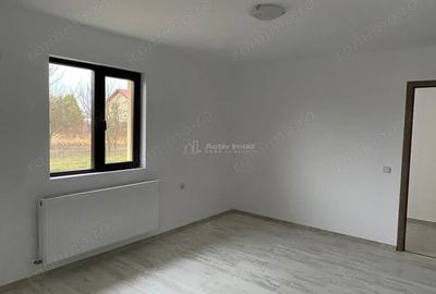 Casă cu 3 camere cu Teren 800 Mp în Central - 6