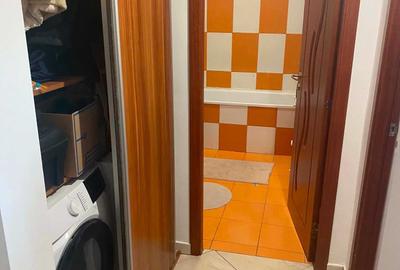 Apartament cu 3 camere semidecomandat în Exterior Vest