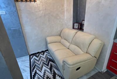 Apartament cu 2 camere decomandat în Ostra - 2