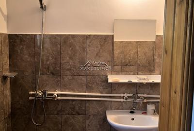 Casă individuală cu 3 camere cu Canalizare în Central - 15