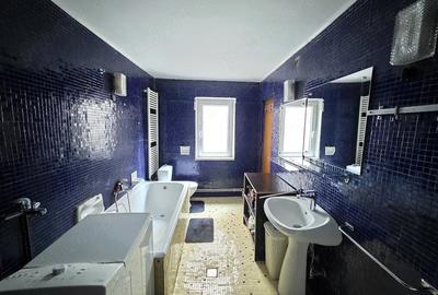Casă cu 4 camere cu Teren 323 Mp în Central