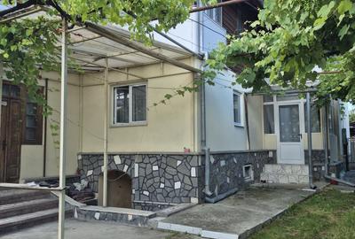 Casă cu 4 camere în Cislău - 8