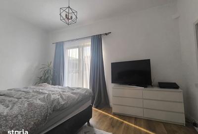 Casă cu 4 camere cu Canalizare în Iris
