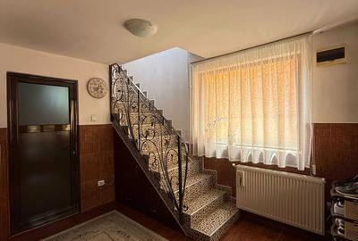 Casă cu 4 camere în Păulești - 2