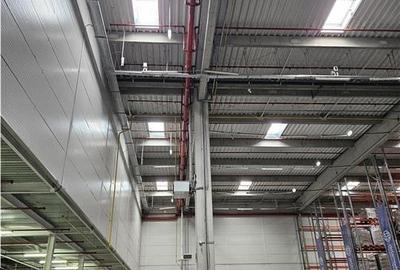 Spațiu industrial, de 3,200 mp, în Est - 2