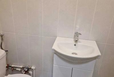Apartament cu 3 camere decomandat în Splaiul Unirii