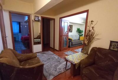 Apartament cu 3 camere decomandat în Central - 3