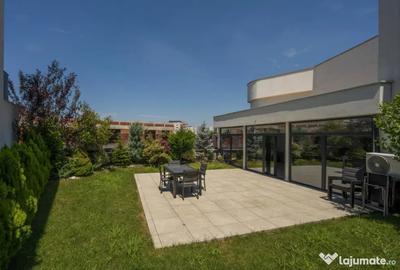 Apartament cu 6 camere decomandat în Timpuri Noi