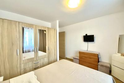 Apartament cu 2 camere decomandat, mobilat în Tractorul