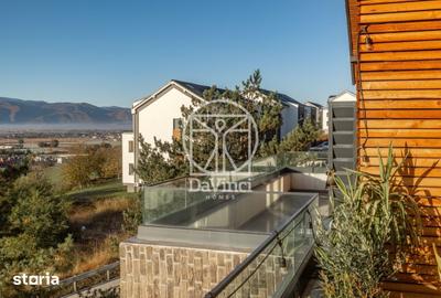 Apartament cu 5 camere în Cristian
