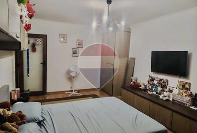 Apartament cu 3 camere decomandat în Dragoș Vodă