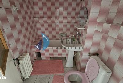 Apartament cu 4 camere decomandat în Reghin