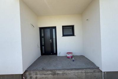 Casă cu 4 camere în Central - 2