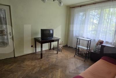 Apartament cu 2 camere semidecomandat, mobilat în Carpați 1