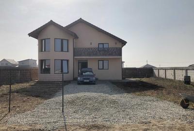 Casă cu 4 camere în Ghercești - 1