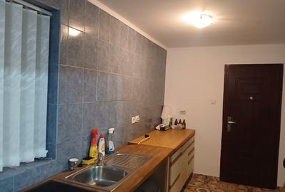 Casă cu 3 camere în Central
