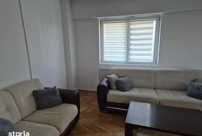 Apartament cu 3 camere decomandat în Iancului