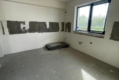 Casă cu 4 camere cu Teren 400 Mp în Domnești - 20