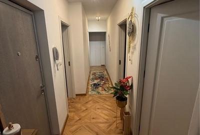 Apartament cu 4 camere decomandat în Ultracentral