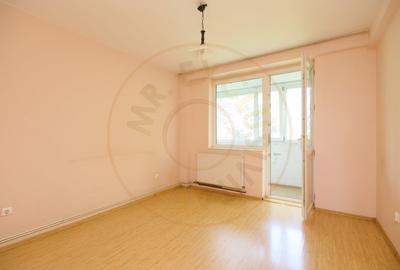 Apartament cu 4 camere decomandat în Craiovei - 16