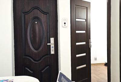 Apartament cu 2 camere decomandat în Precista