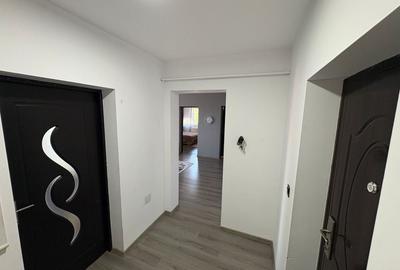 Apartament cu 2 camere decomandat în Crișeni - 4