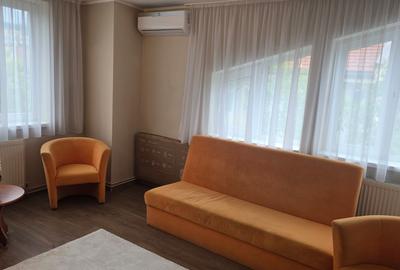 Apartament cu 2 camere decomandat în Gojdu