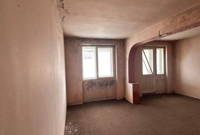 Apartament cu 4 camere decomandat în Toplița - 9