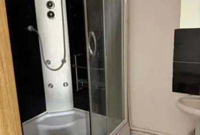 Garsonieră în Apărătorii Patriei