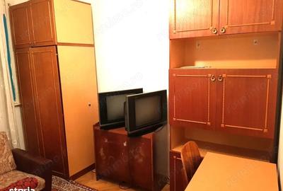 Apartament cu 3 camere decomandat, mobilat în Complex Studențesc