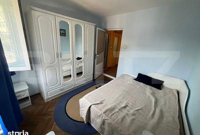 Apartament cu 3 camere decomandat în Micro 9 - 13