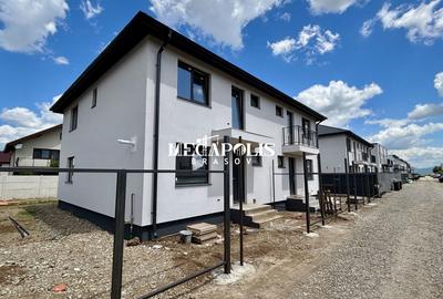 Duplex cu 4 camere cu Canalizare în Tărlungeni