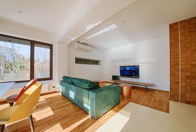 Casă individuală cu 5 camere cu Canalizare în Iancu Nicolae