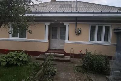 Casă cu 2 camere cu Teren 1400 Mp în Moțca - 10