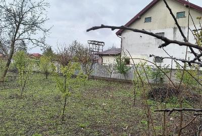Teren de 300 mp, în Lazu - 4