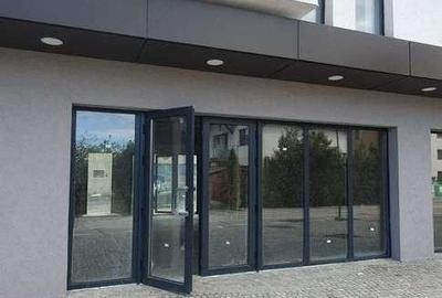 Spațiu comercial, de 120 mp, în Central