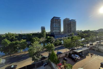 Apartament cu 10 camere decomandat în Mihai Bravu - 1