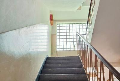 Spațiu comercial, de 671 mp, în Central - 7