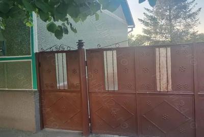 Casă în Bobda - 2