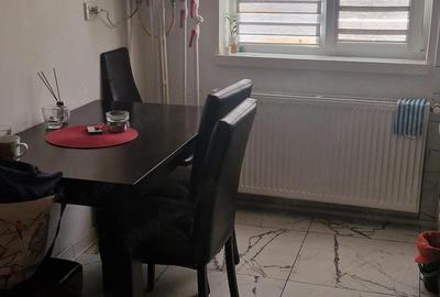 Apartament cu 3 camere semidecomandat în - 2