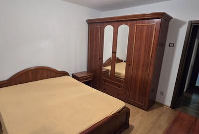 Apartament cu 3 camere decomandat în Mioriței - 10