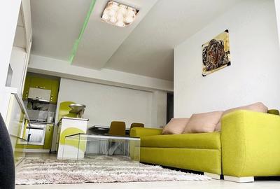 Apartament cu 3 camere decomandat, mobilat în City Park Mall