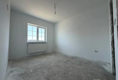 Casă cu 3 camere cu Teren 463 Mp în Șag
