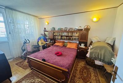 Apartament cu 3 camere decomandat în Dărmănești - 4