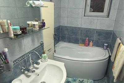 Apartament cu 2 camere decomandat în Sălaj