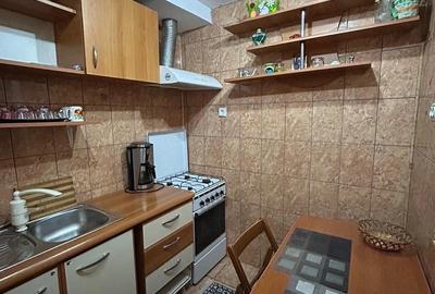 Garsonieră decomandată în Central