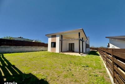 Casă cu 4 camere cu Teren 560 Mp în Ciurea