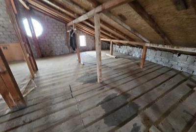 Casă individuală cu 6 camere cu Garaj în Clociov - 17